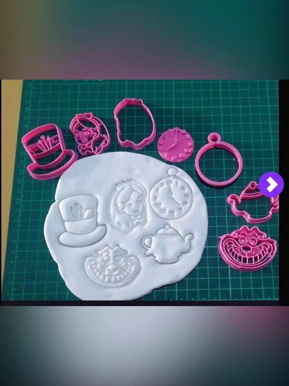 Alice in wonderland cookie cutter set
